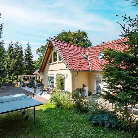 Mountain View In Kurort With Garden * 布罗特罗德