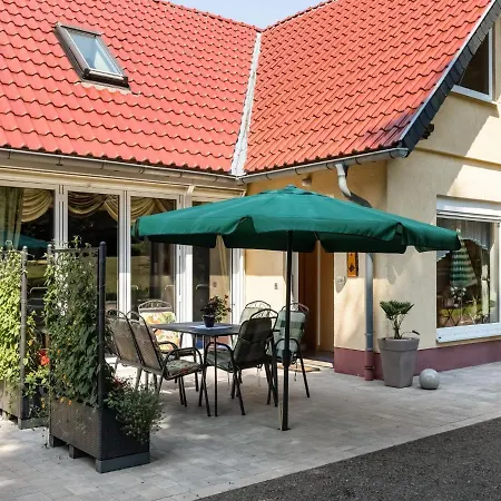 Mountain View In Kurort With Garden * 布罗特罗德