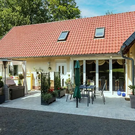 Mountain View In Kurort With Garden *